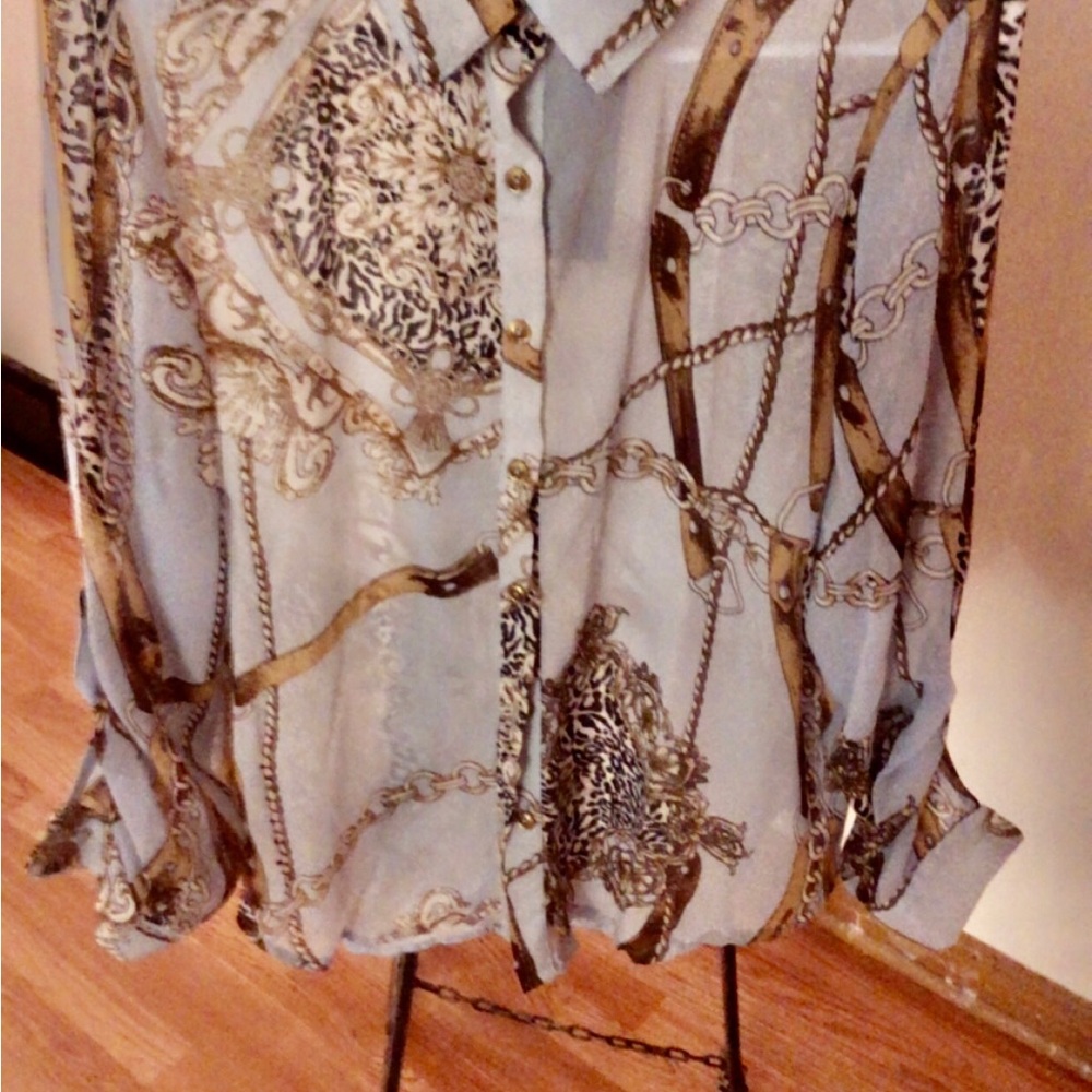Fashion Nova Light Blue & Gold Chain Print Button-Front Blouse
